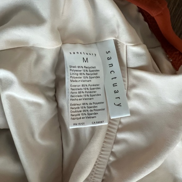 Sanctuary one piece swimsuit w/flattering plunge front, belt, faux wrap, size M - Picture 4 of 5